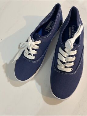Coral Bay Navy Blue Canvas Sneakers with White Laces
